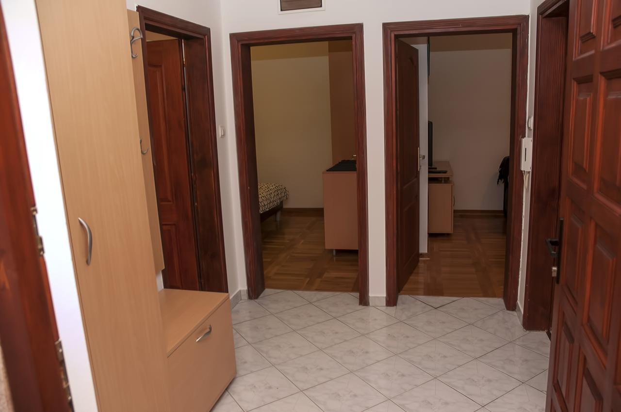 Plavi Apartman Airport Белград Экстерьер фото